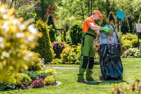 Cost of Lawn Cleaning Service in Columbus